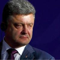 Порошенко про події на Азові: Путін хоче приєднати ще частину України