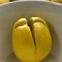 Розріжте лимон і залиште його в спальні: це врятує всю вашу сім’ю …