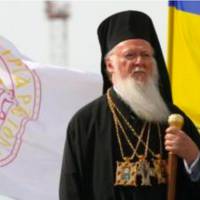 “Не треба домовлятися! Ні з Горбачовим, ні з Путіним, ні з Кирилом! І не тому, що домовлятися погано, а тому, що для них ніякої України немає і не було ніколи”, – Портников