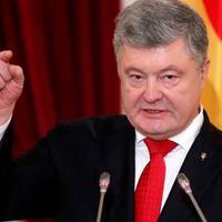 Порошенко про воєнний стан: На жаль, не вдалось повернути полонених моряків