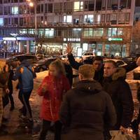 Раптово накинулися і повалили: біля метро Києва діти по-звірячому побили чоловіка