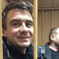 Це він співав гімн України в Криму під дулами російських автоматів.. Сила духу, яка сильніша за тюремні грати. Сьогодні йо…