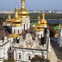Попросив друг з Тбілісі зводити його в Лавру. Виходить Георгій з печер якийсь розгублений.. Чоловік питає...