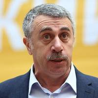 Самогон проти коронавіруса: Комаровський дав несподівану пораду