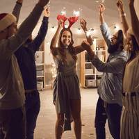 Новий 2026 рік Вогняного Коня: що одягти, щоб залучити щастя і добробут